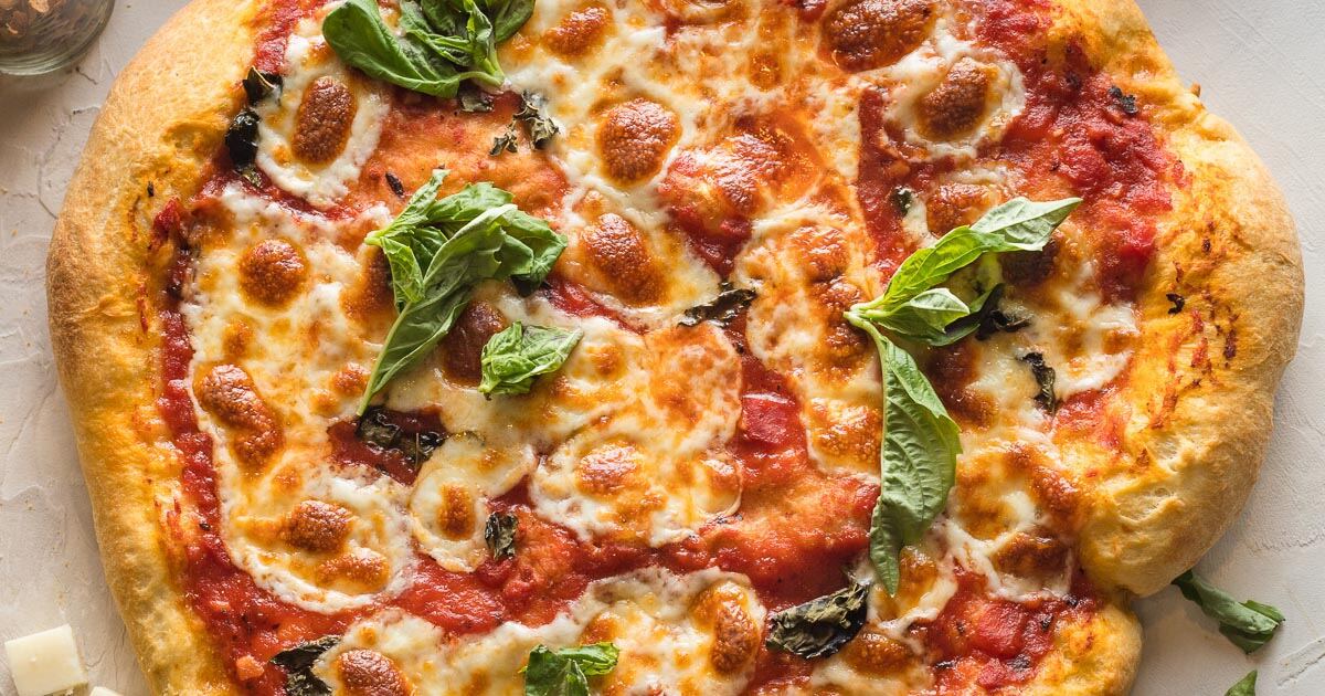 Fluffy gluten-free pizza margherita